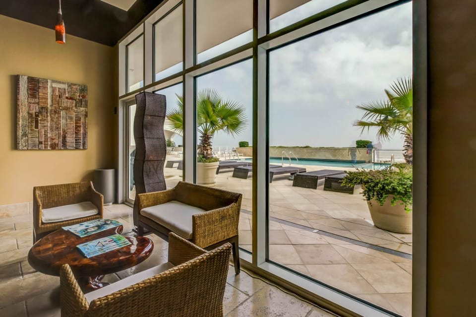 Emerald by the Sea #806 Apartment in Texas City
