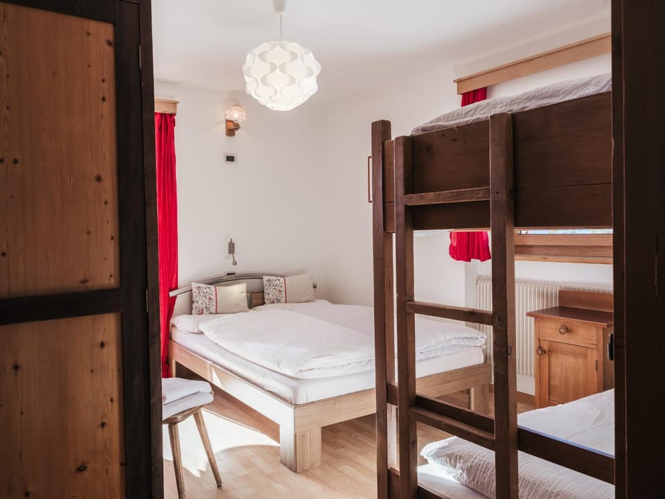 bunk bed