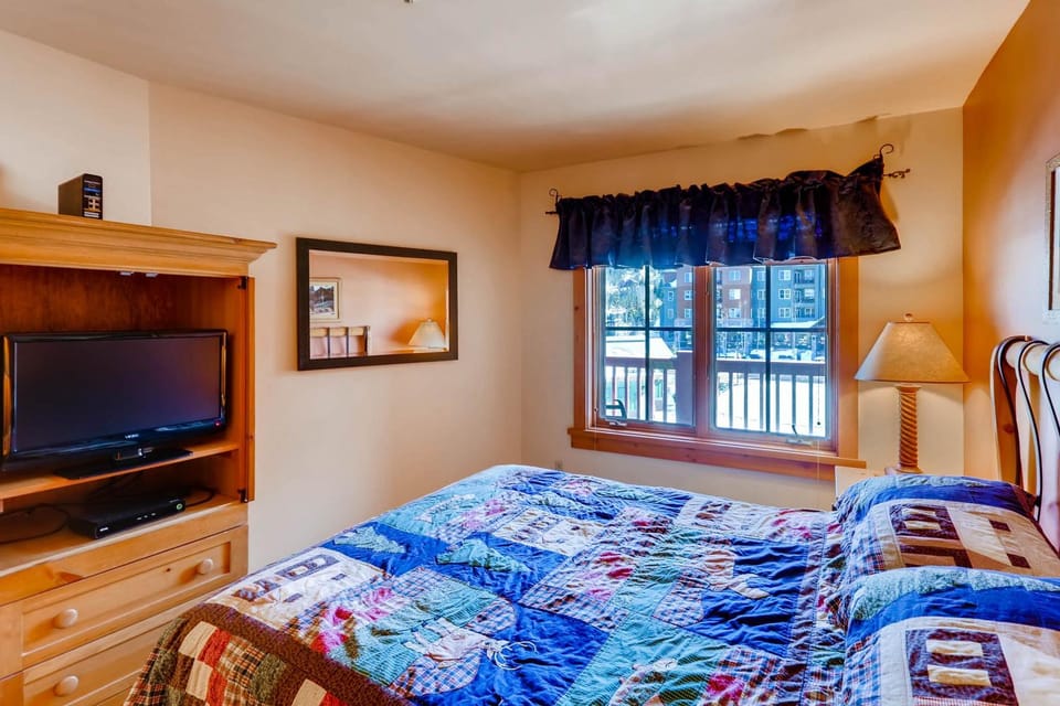 Expedition Station 8613 Apartment in Keystone