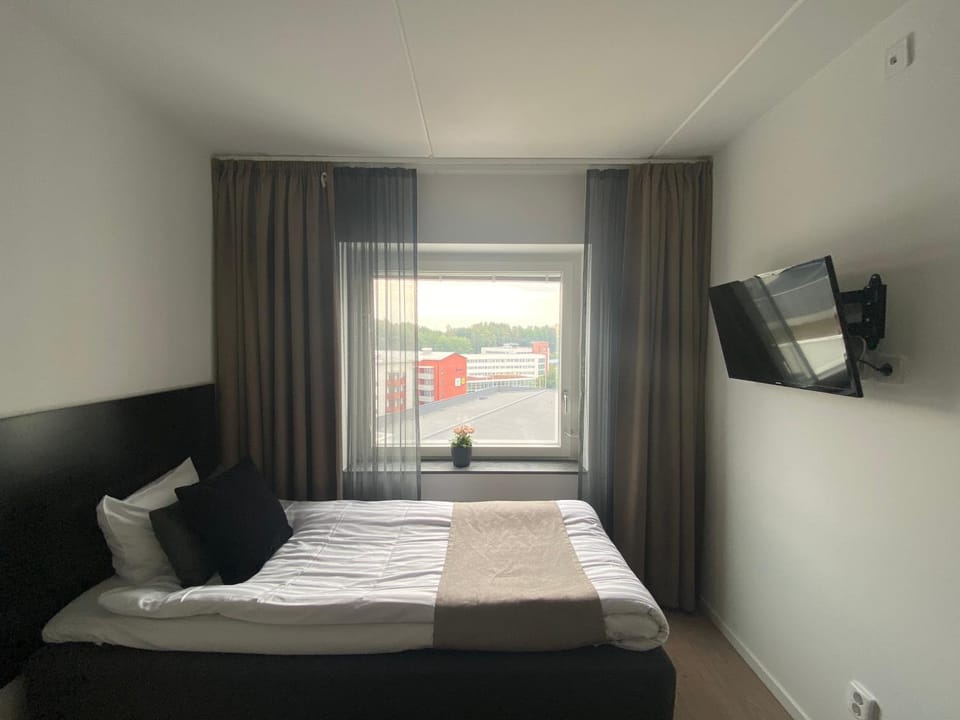 Bed, TV and multimedia