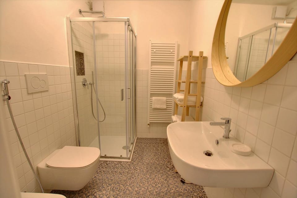 Shower, Toilet, Bathroom