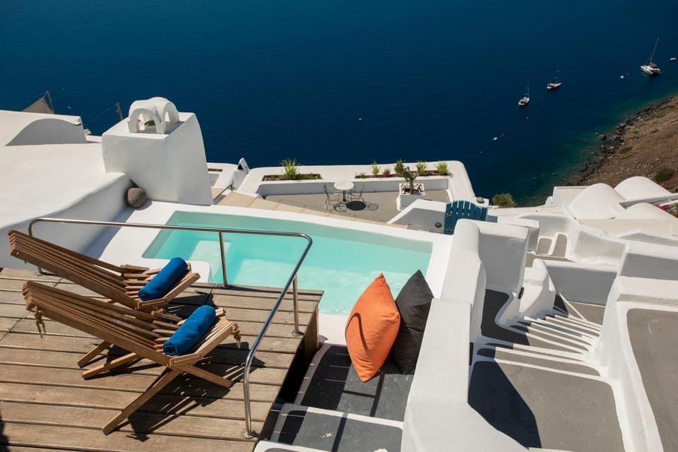 Off site, Natural landscape, Hot Tub, View (from property/room), Balcony/Terrace, Landmark view, Sea view, sunbed