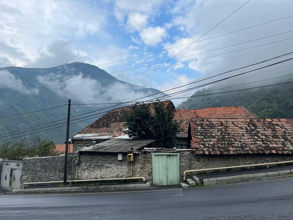 Guesthouse Ilisu Bed and Breakfast in Azerbaijan