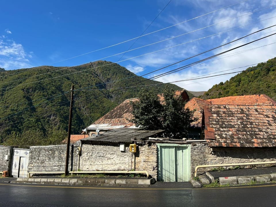 Guesthouse Ilisu Bed and Breakfast in Azerbaijan