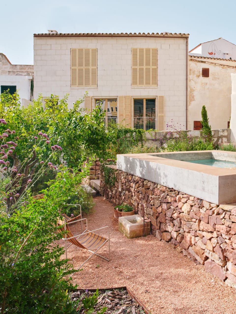Facade/entrance, Garden