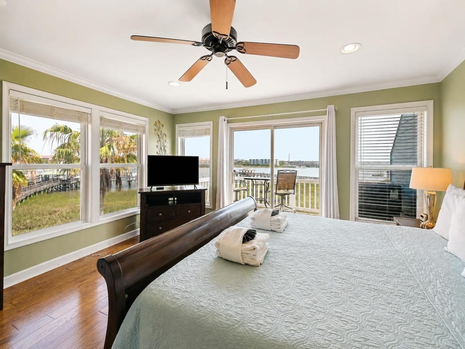 17 TURTLE BAY RIVERVIEW CONDO POOL House in Folly Beach