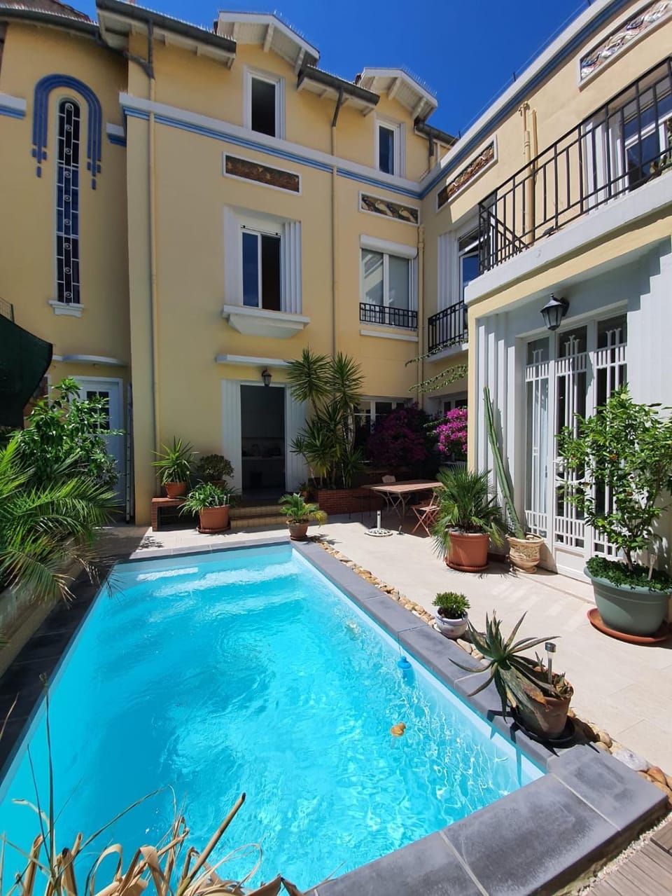 Garden view, Pool view