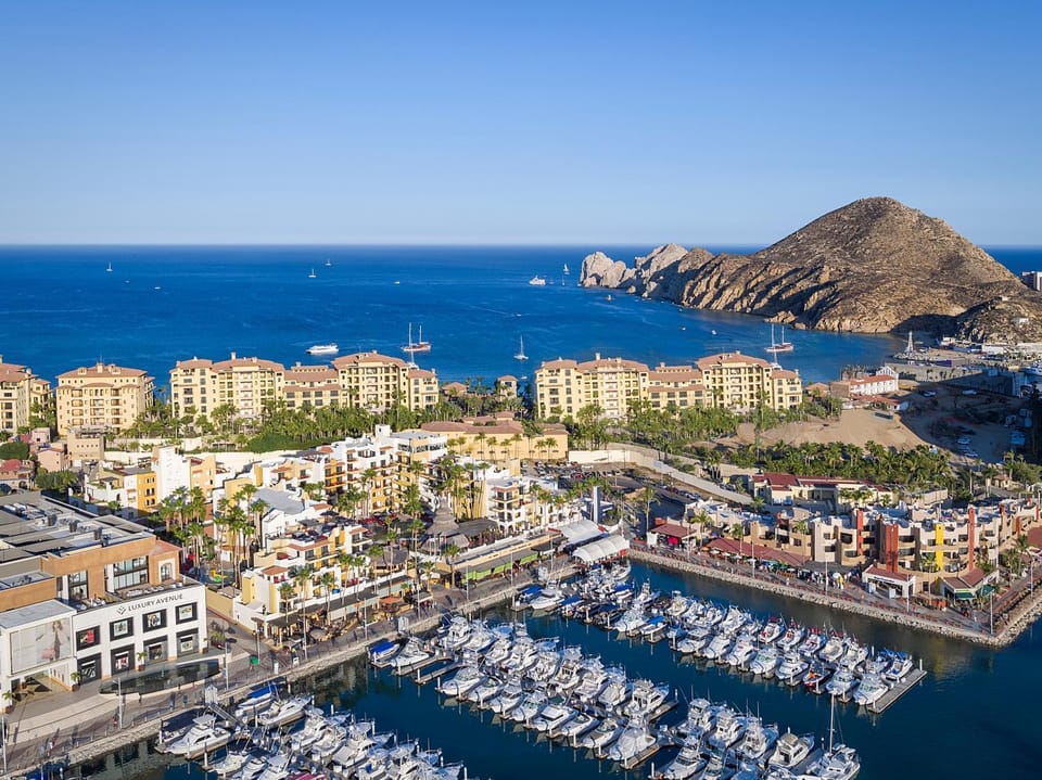 Nearby landmark, Restaurant/places to eat, Off site, Natural landscape, Activities, Bird's eye view, Fitness centre/facilities, Beach, Landmark view, Pool view, Sea view, Shopping Area, Swimming pool