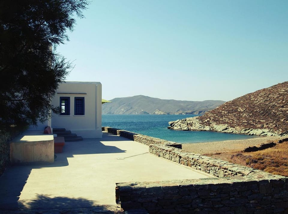 Property building, Natural landscape, Balcony/Terrace, Sea view