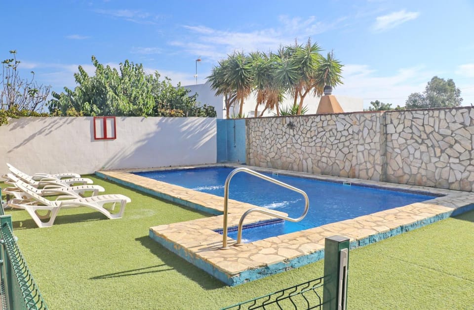 Garden, Swimming pool