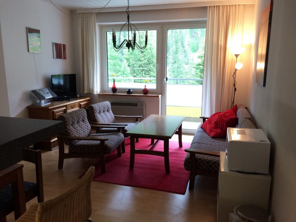 Living room, Mountain view