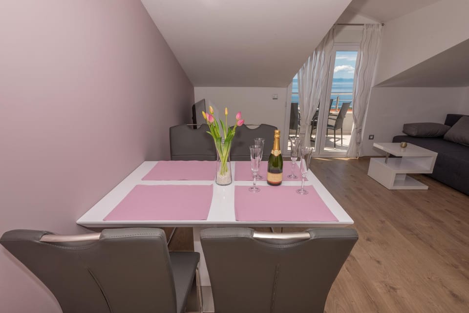 APARTMANI VUJČIĆ Apartment in Makarska