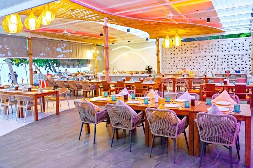 Restaurant/places to eat, Restaurant/places to eat, Breakfast