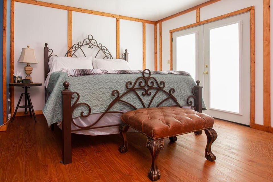 Round Top Hotel Bed and Breakfast in Round Top