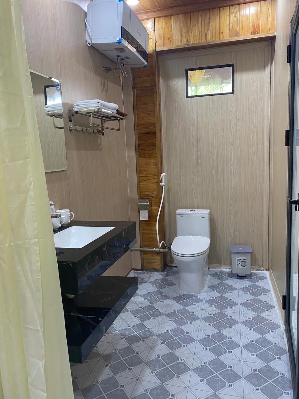 Bathroom, bidet