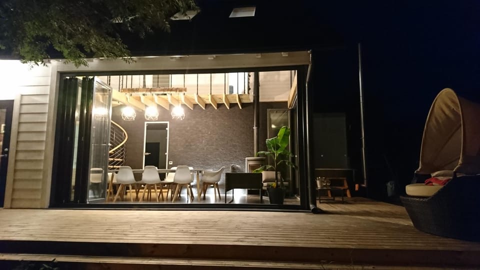 Night, Balcony/Terrace, Seating area