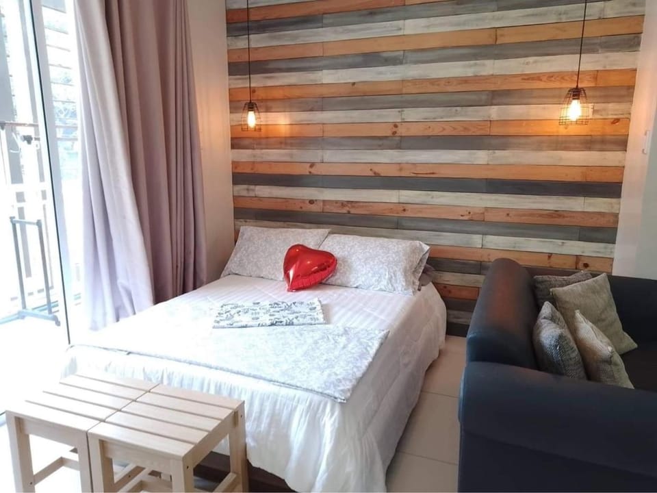 ADC Condo 1 Bedroom Unit at Pico de Loro Apartment in Nasugbu