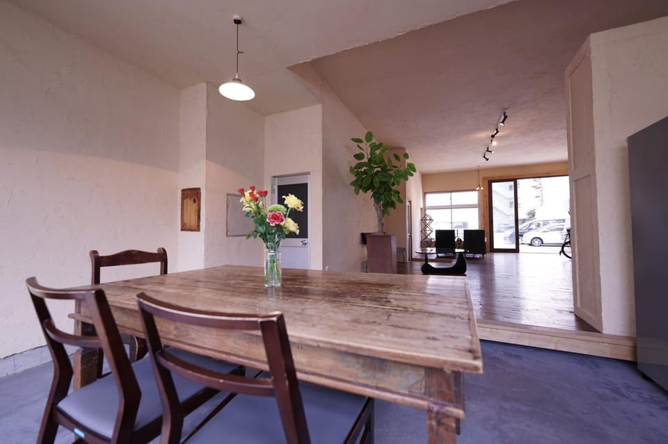 Communal lounge/ TV room, Dining area, Dining area