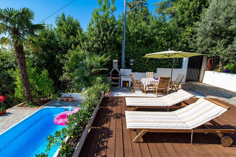 Balcony/Terrace, Pool view, Swimming pool, Swimming pool