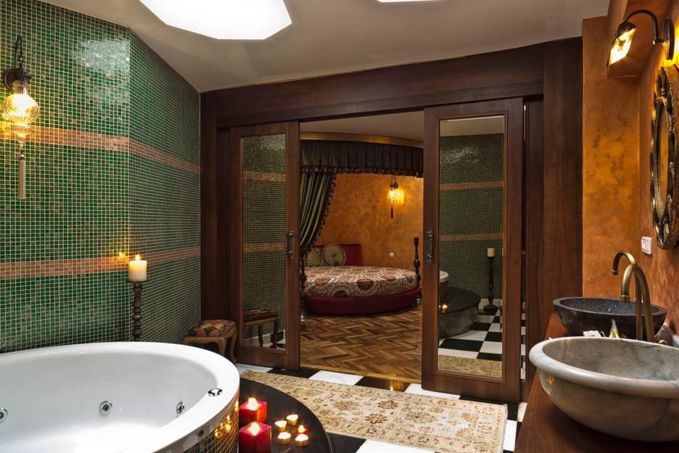 Bathroom, Bedroom