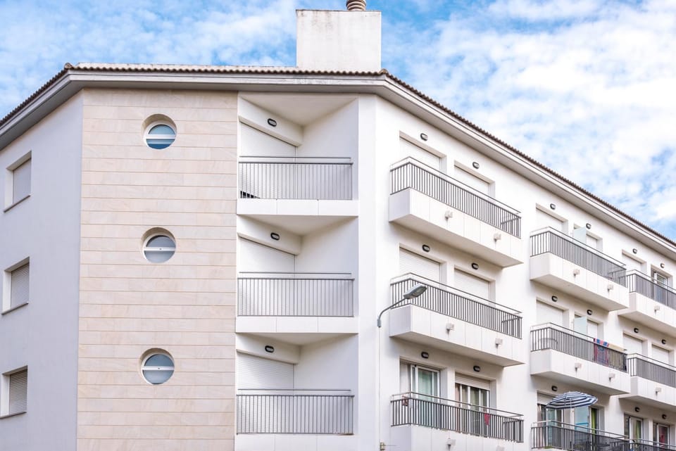 Property building, Street view