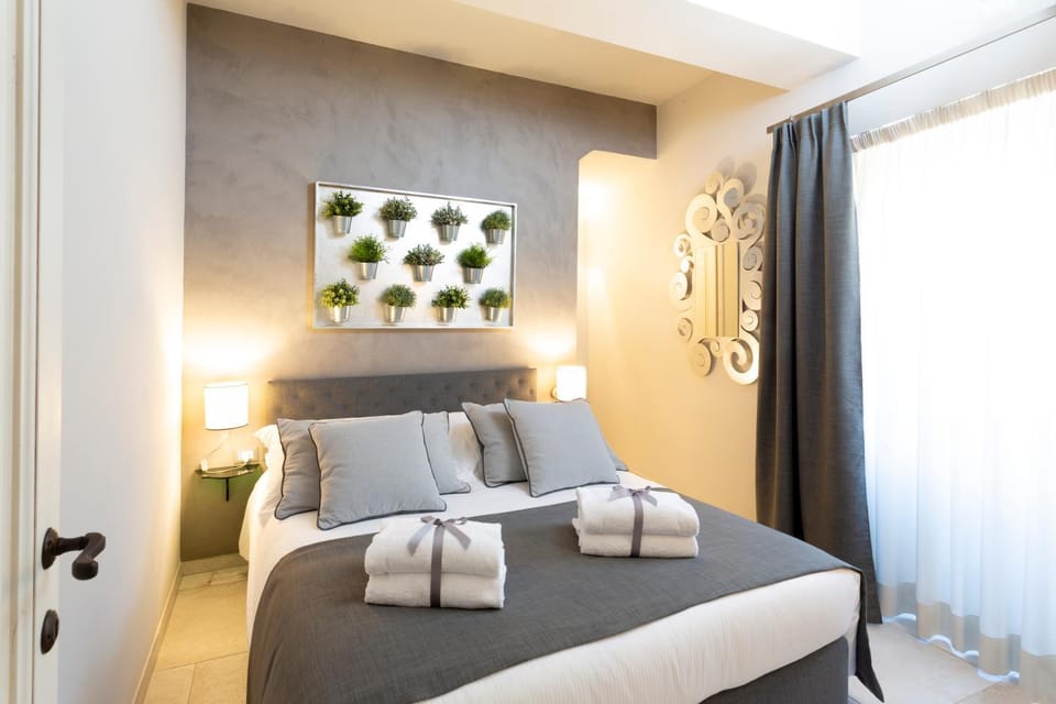 Bed, Photo of the whole room, Bedroom, towels, air conditioner