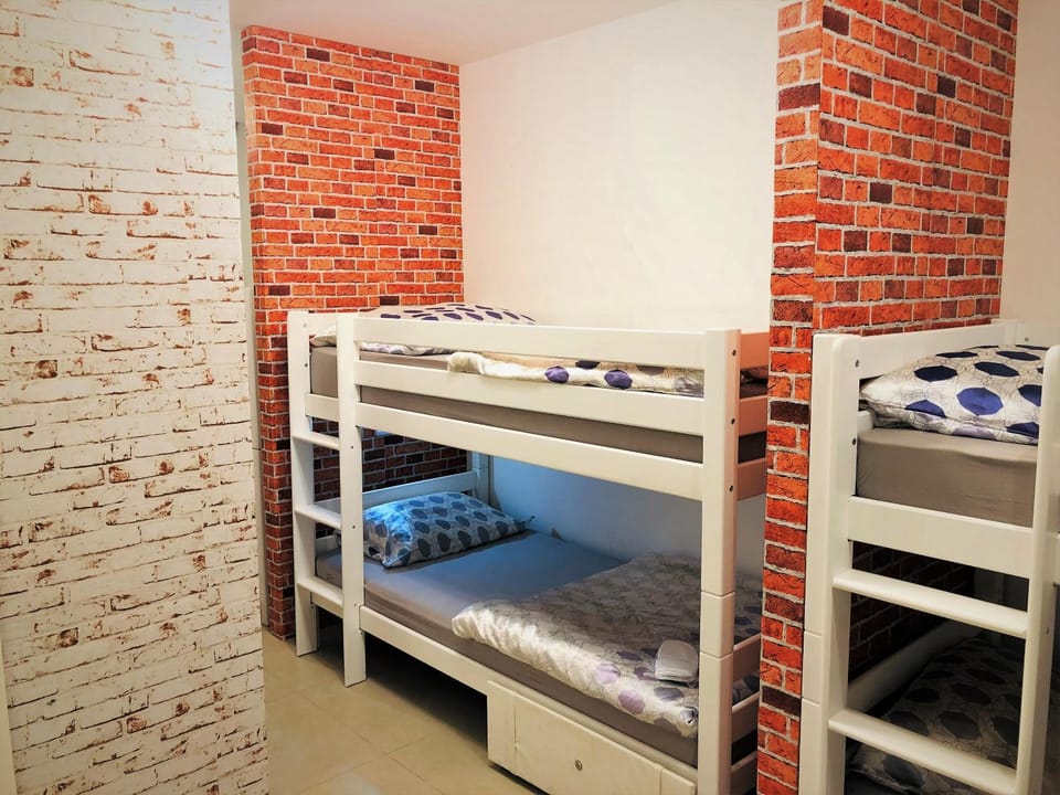 bunk bed