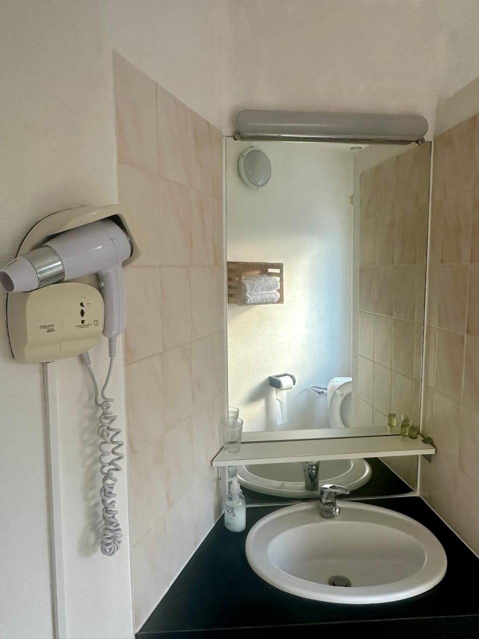 Le Saint Christophe Hotel in Centre-Val de Loire