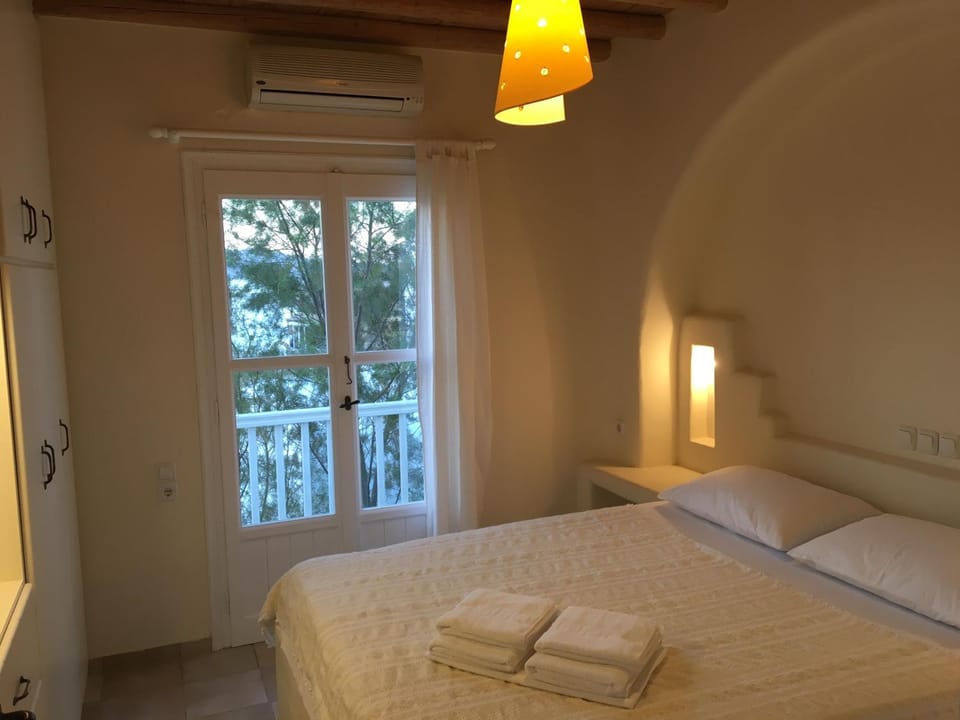Decorative detail, Bedroom