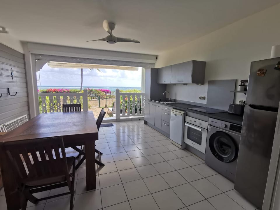 Patio, kitchen