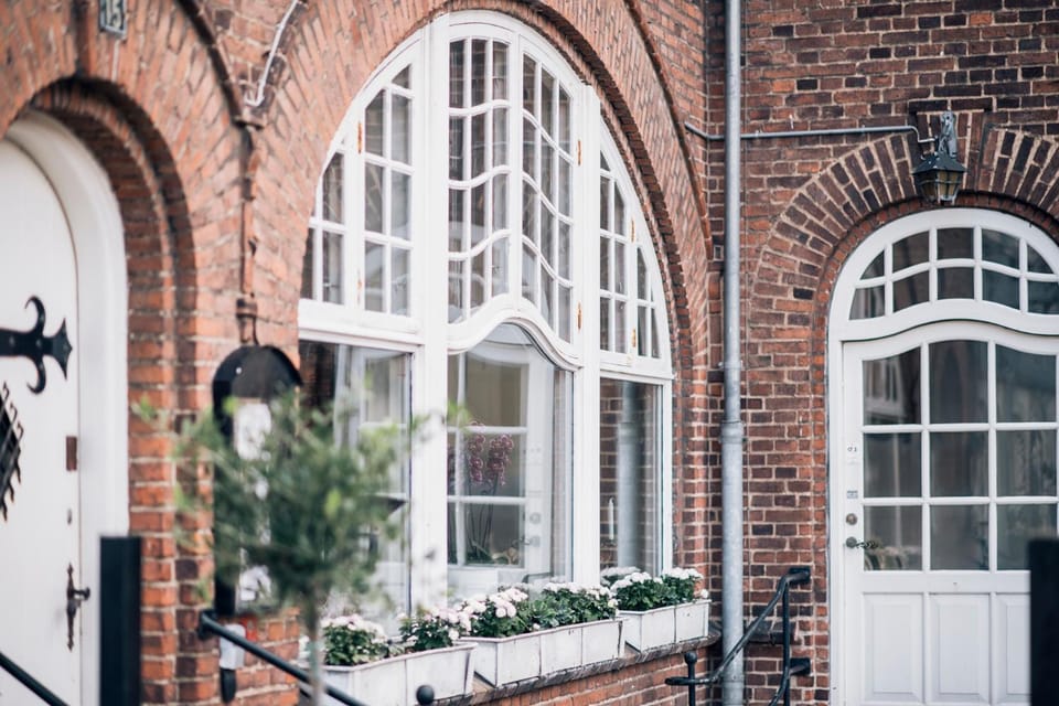 Property building, Facade/entrance