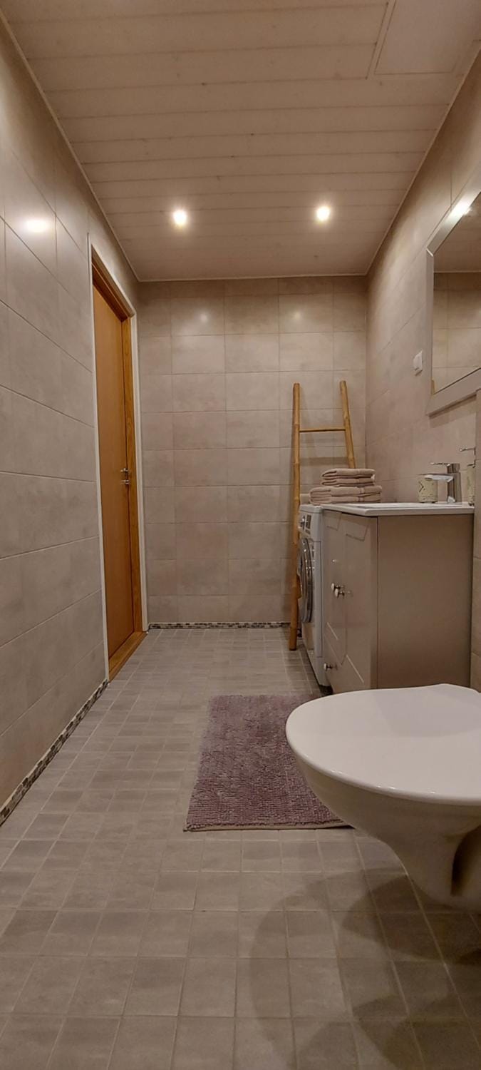 Toilet, Bathroom