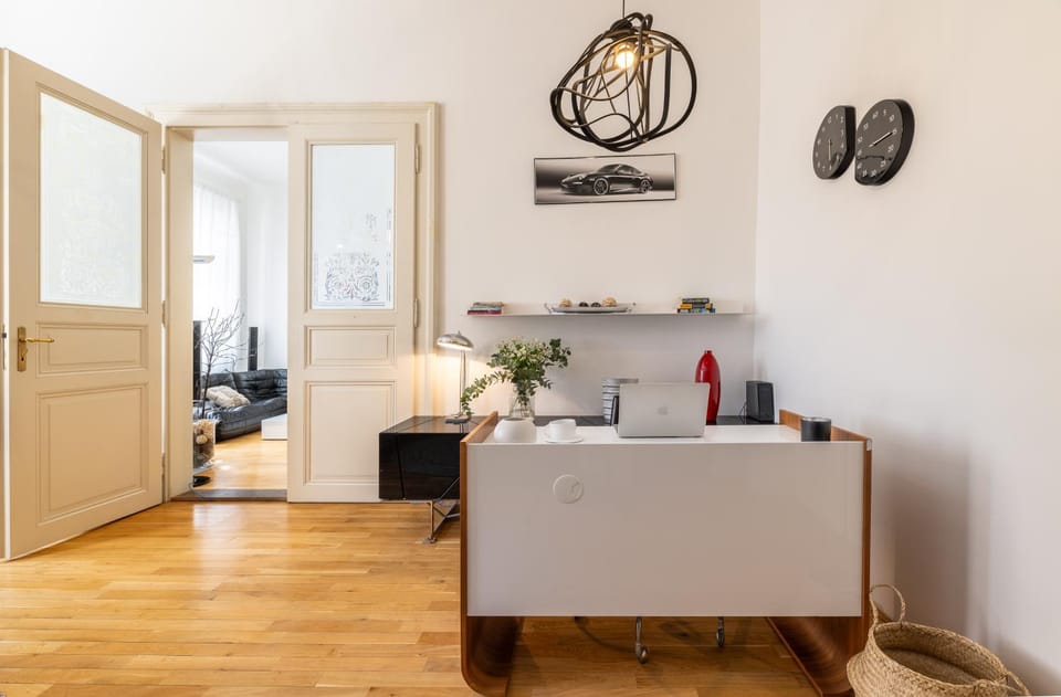 Spacious 3BR Apartment in Lesser Town by EasyBNB Premium Apartment in Prague