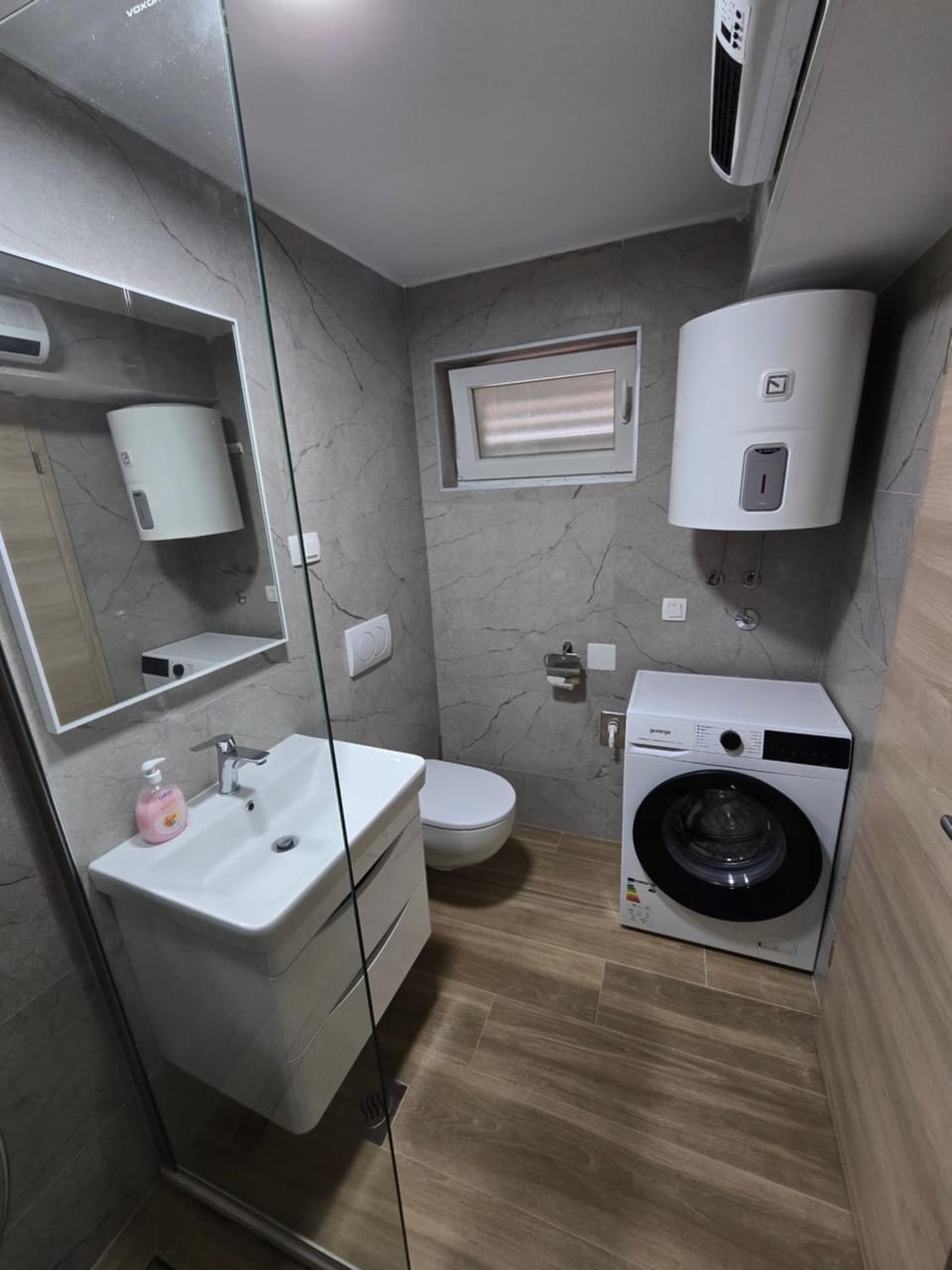 Toilet, Bathroom, heating, washing machine