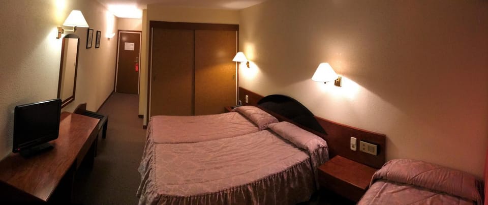 Bed, Photo of the whole room