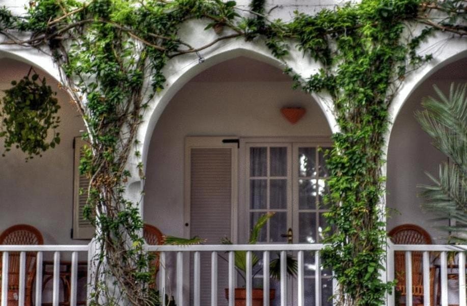 Property building, Balcony/Terrace