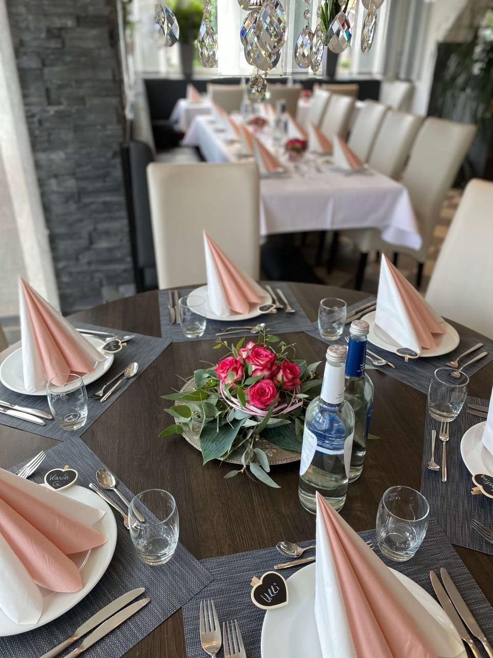 Restaurant/places to eat, Food and drinks