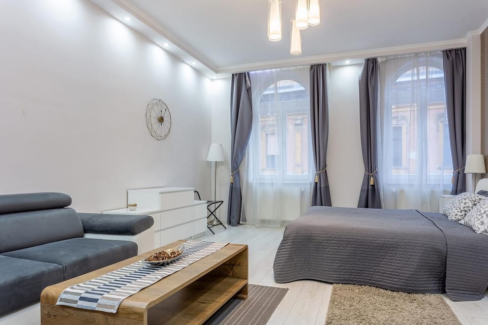 Living room, Photo of the whole room, Seating area