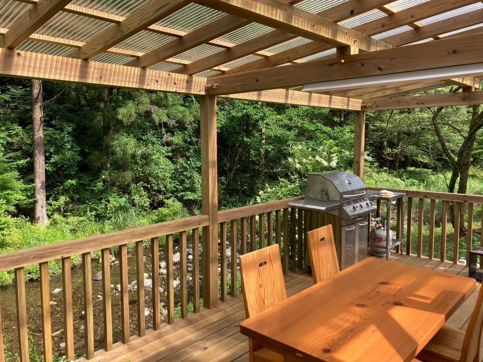 BBQ facilities, Balcony/Terrace, River view