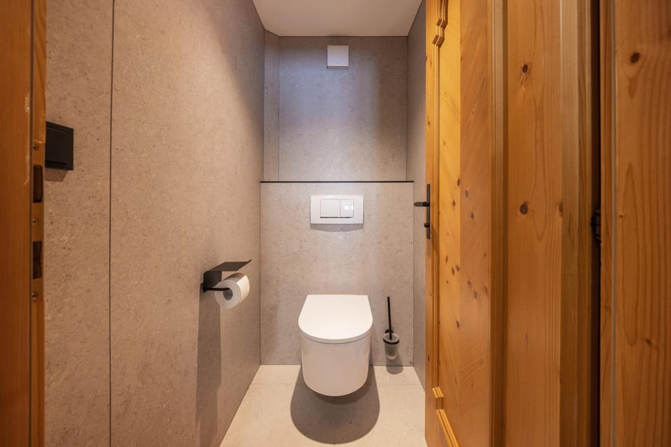 Toilet, Bathroom