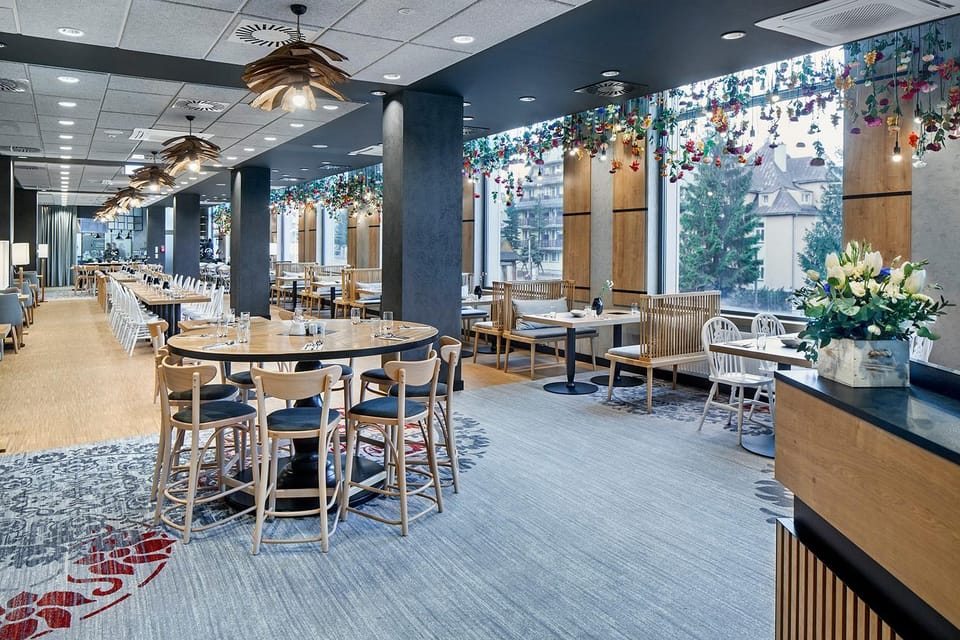 Restaurant/places to eat