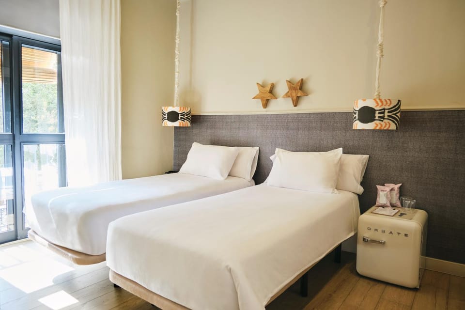 Bed, Balcony/Terrace, minibar