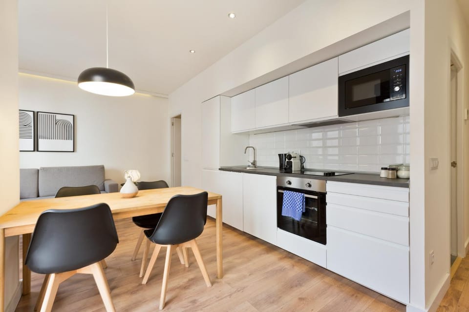 Kitchen or kitchenette, Dining area, kitchen