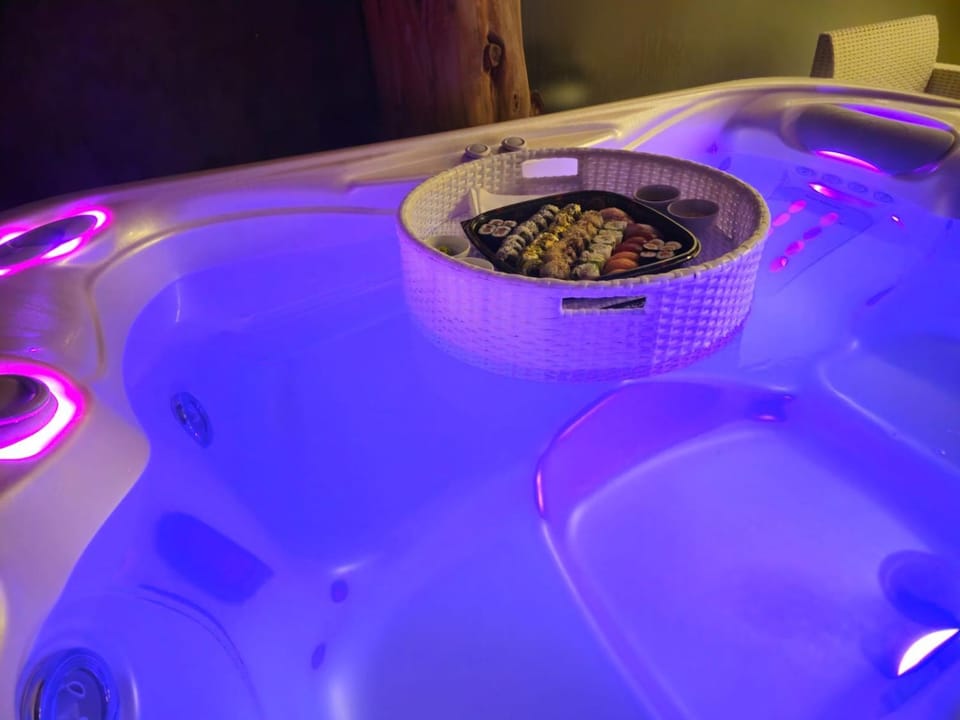 Spa and wellness centre/facilities, Dinner, room service, VIP