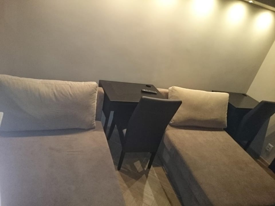 Bed, Seating area, Bedroom