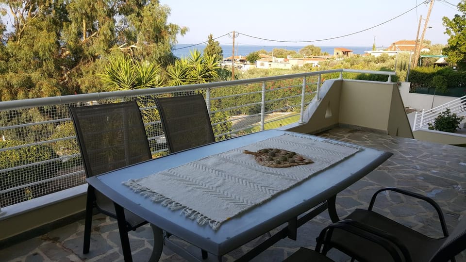 Facade/entrance, Beach, Garden view, Sea view, Family