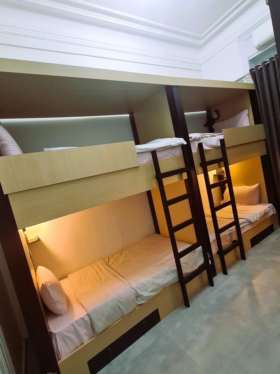 Photo of the whole room, Bedroom, bunk bed