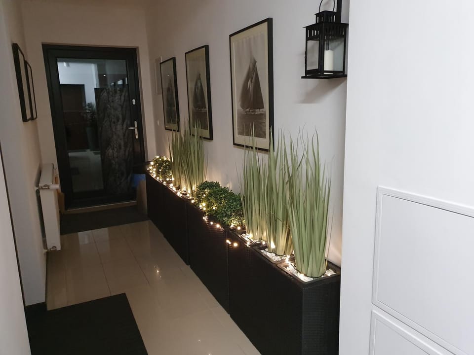 Facade/entrance, Lobby or reception