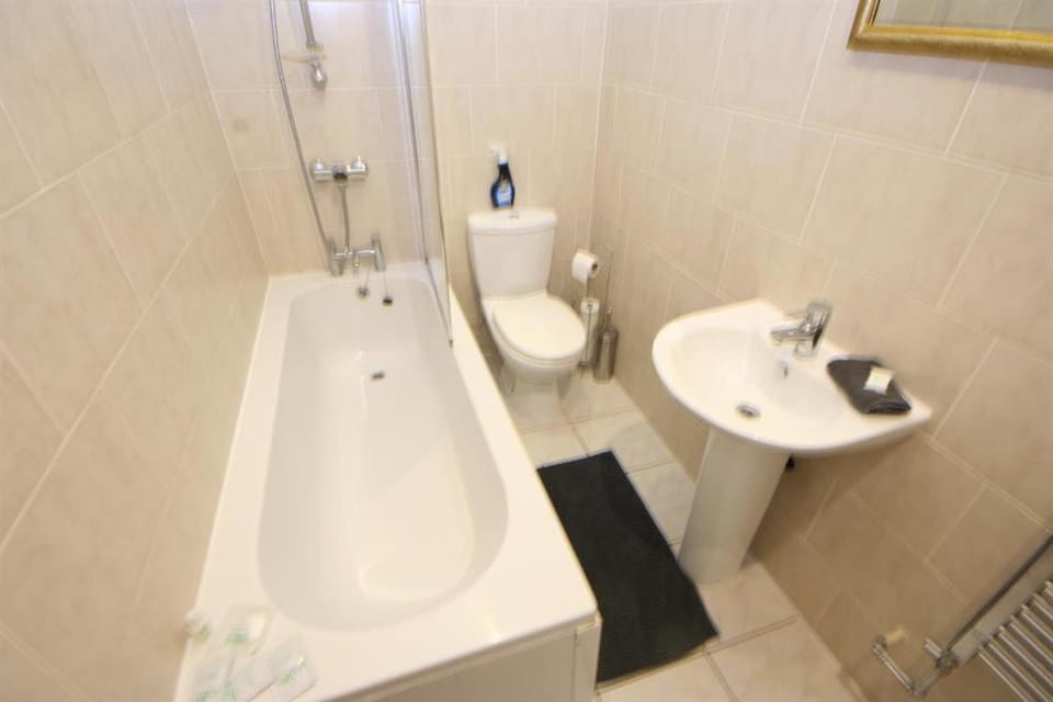 MARLEY MANSIONS APARTMENT - Clarendon Apartment in Wallasey