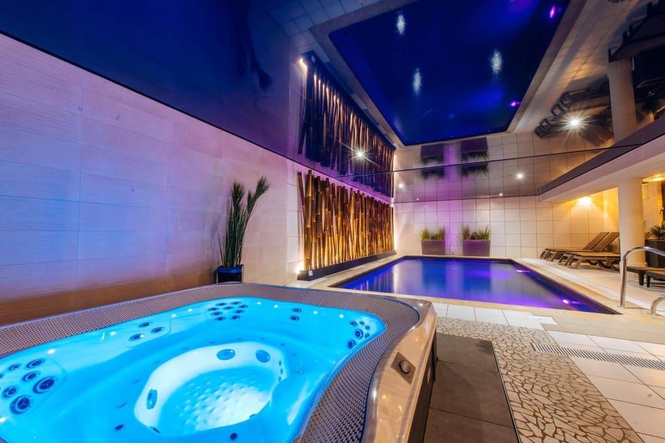 Spa and wellness centre/facilities, Spa and wellness centre/facilities, On site, Pool view, Swimming pool